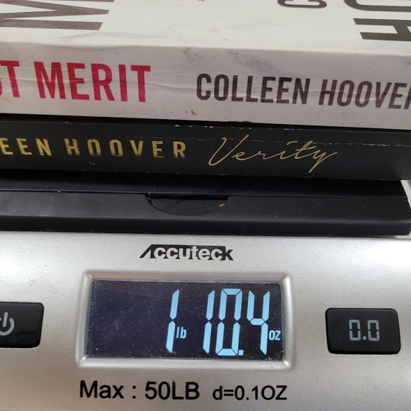 Verity and Without Merit By Colleen Hoover Book Bundle - Picture 5 of 5
